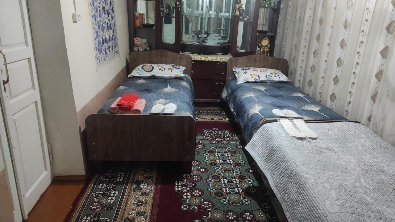 Tasmin Mexr Hostel Samarkand Exterior photo